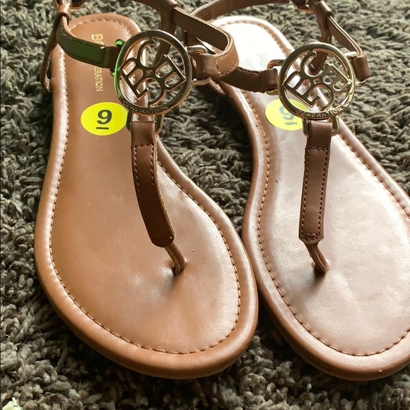 bcbg sandals
